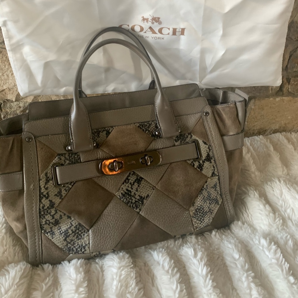 💥SALE💥Coach Elise satchel